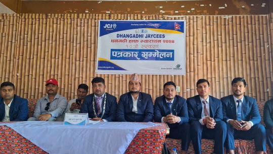  हाफ म्याराथन 