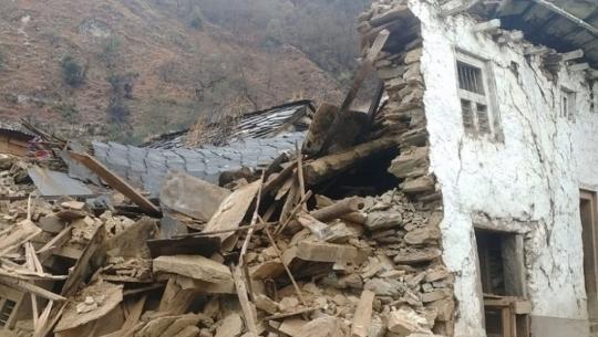 भूकम्प प्रभावित