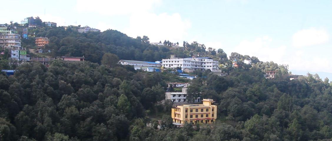 डडेल्धुरा मेडिकल कलेज
