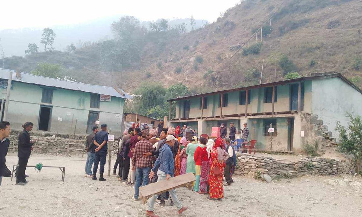 मतदान सुरु 
