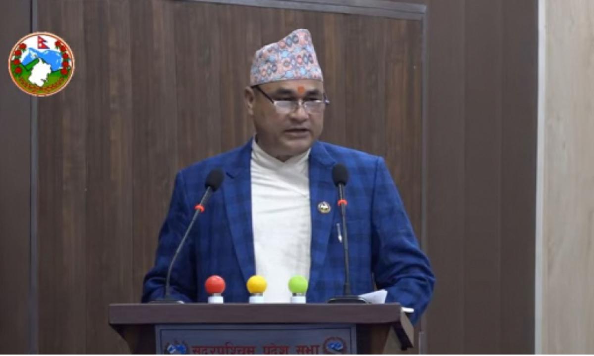  मुख्यमन्त्री कमलबहादुर शाह