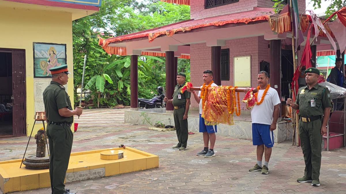 बडिमालिकामा पुजाका लागि धनगढी
