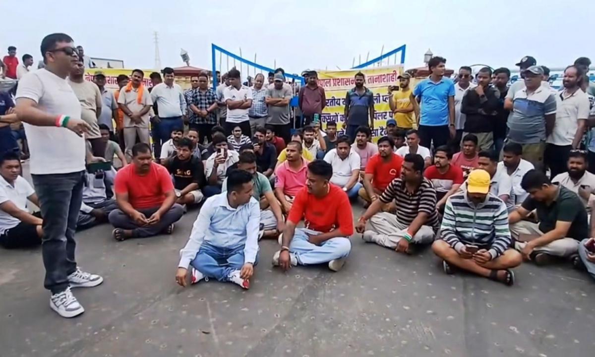 ट्याक्सी व्यवसायी