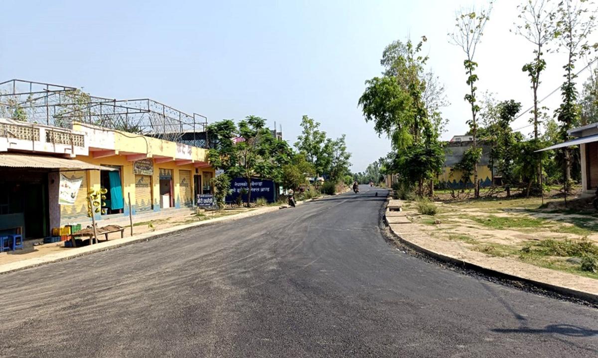  सडक कालोपत्रे 